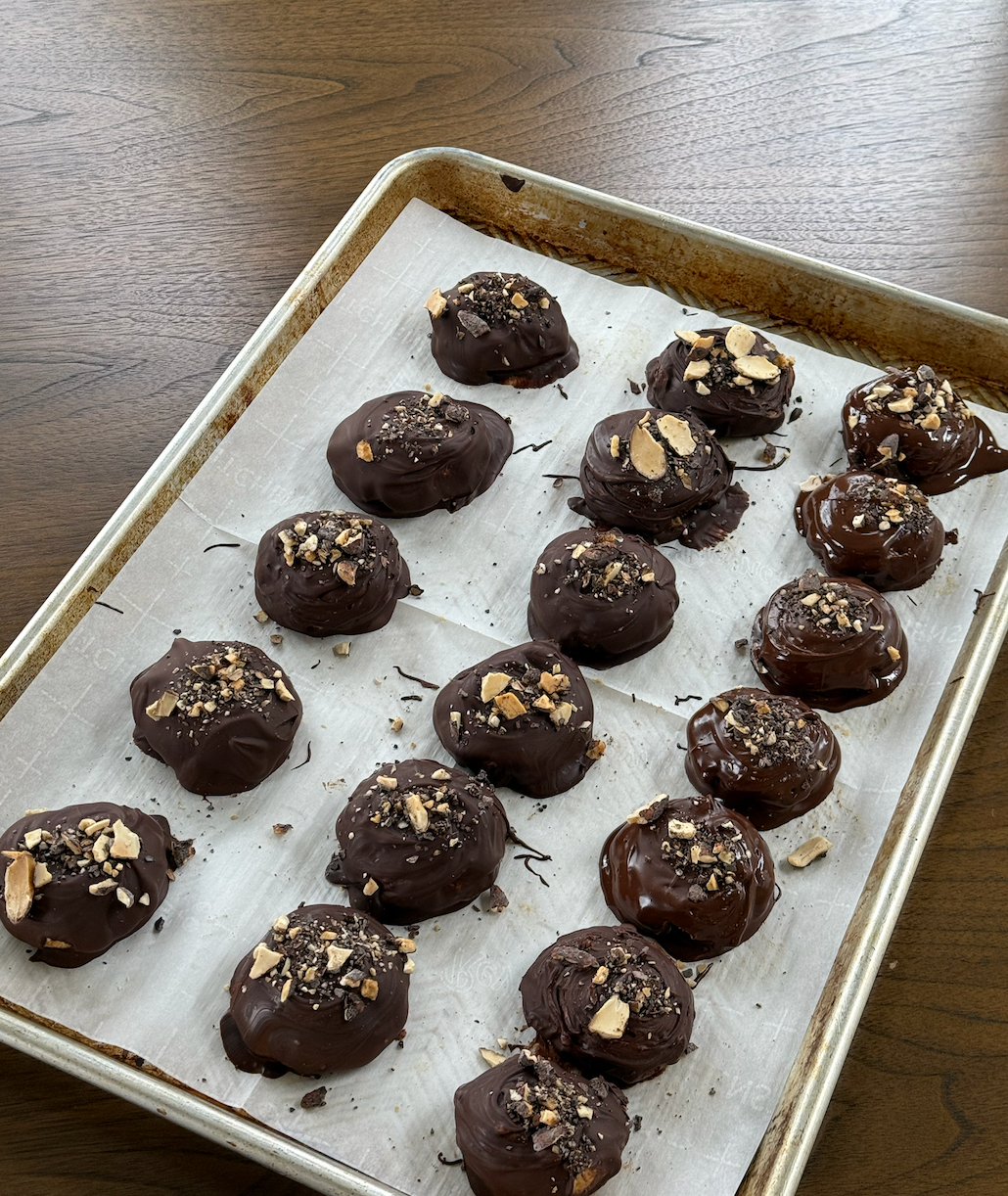 Peanut Butter Cups - Daily Crunch